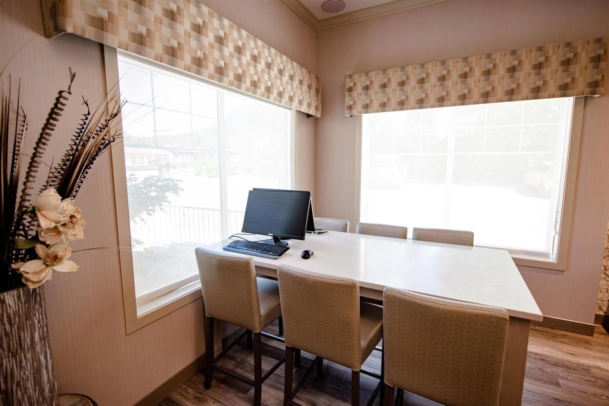 Western Mountainview Hotel Golden